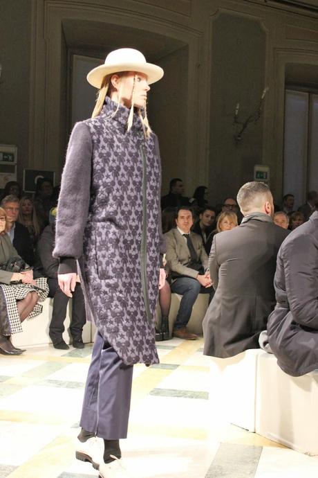 Sergei Grinko FW14-15: moderne esploratrici sfilano alla milano fashion week