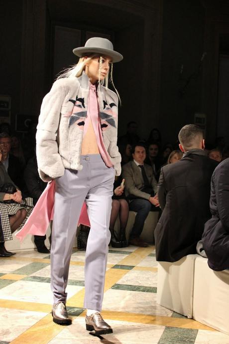 Sergei Grinko FW14-15: moderne esploratrici sfilano alla milano fashion week