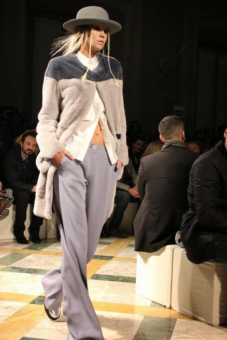 Sergei Grinko FW14-15: moderne esploratrici sfilano alla milano fashion week