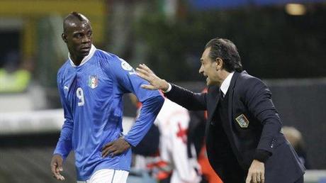 Prandelli: ”Balotelli? Non e’ un titolare inamovibile, e su Cassano vi dico..”