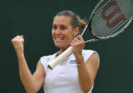 Pennetta supera Giorgi, raggiunti i quarti