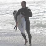 Chris Hemsworth da supereroe del grande schermo a mago del surf 08