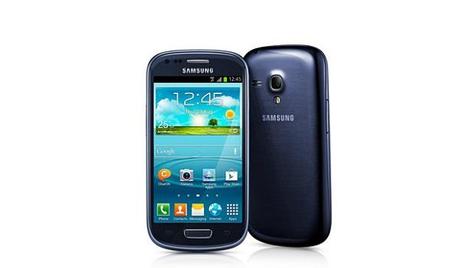 samsung galaxy s3 mini vs galaxy s advance design Samsung Galaxy S3 Mini Vs Galaxy S Advance: caratteristiche a confronto smartphone  smartphone android galaxy s3 mini Galaxy S Advance confronto tecnico confronto 