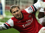 Notte folle Bendtner: ubriaco struscia nudo taxi