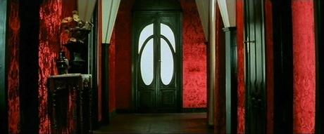 Film stasera sulla tv in chiaro: SUSPIRIA (giov. 13 marzo 2014)