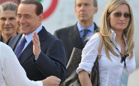 La “dama bianca” che accompagnava Berlusconi al G8 del 2010: fermata con 24 kg. di coca – Live Sicilia