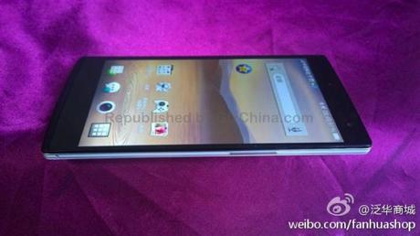 700x393xOppo Find 7 leaked photo 2.png.pagespeed.ic.WQNdlcvh9U Oppo Find 7: Ecco alcune immagini reali per lo smartphone con fotocamera da 50 MegaPixel