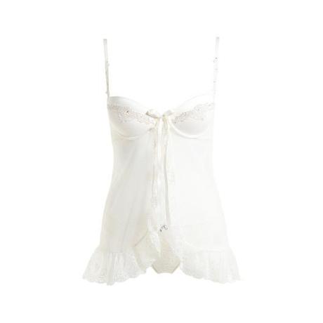 Babydoll con coppe imbottite in raso di seta, tulle operato e macramè con balza in pizzo (39,90€) 