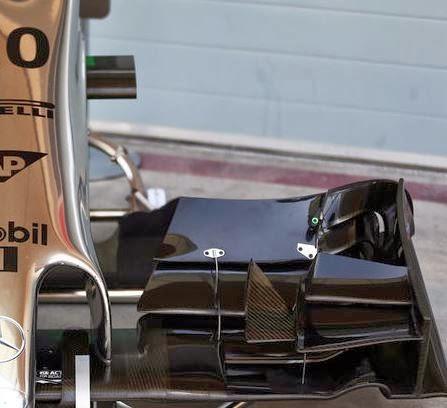 GP. Melbourne: piccoli interventi sugli upper flap della McLAREN MP4-29