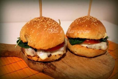 BURGER BUNS A LIEVITAZIONE NATURALE