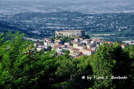 Castello di Ceppaloni. Foto (CC) Fiore S. Barbato su Flickr.