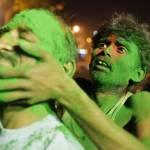 L’India celebra la primavera con Holi, il festival dei colori (foto)