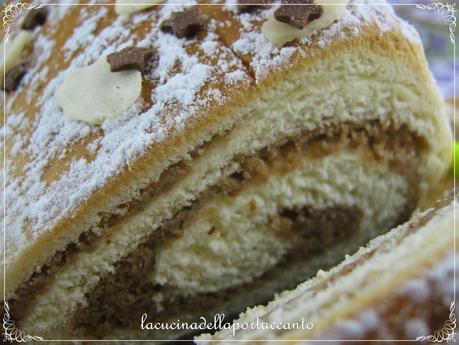 Nuss Strudel - strudel alla ricotta con castagne sciroppate al miele e crema alle nocciole