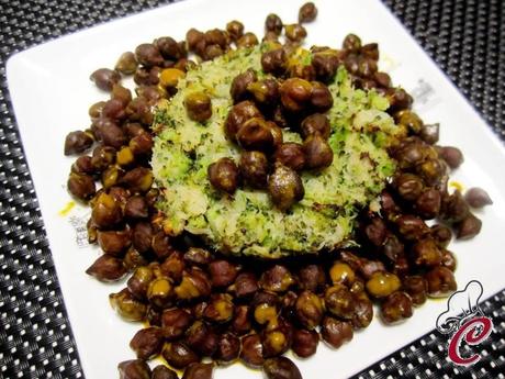 Sformatini di merluzzo e broccoli al tè verde con ceci neri allo zafferano: i colori di un inverno agli sgoccioli