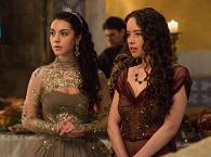 “Reign”: anticipazioni sulla gravidanza di Lola, le ripercussioni sul triangolo Francis-Mary-Bash e un matrimonio!