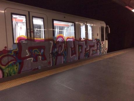 Graffiti in metro. Si alza il livello dello scontro. Ma i furfanti
vengono ancora lasciati fare