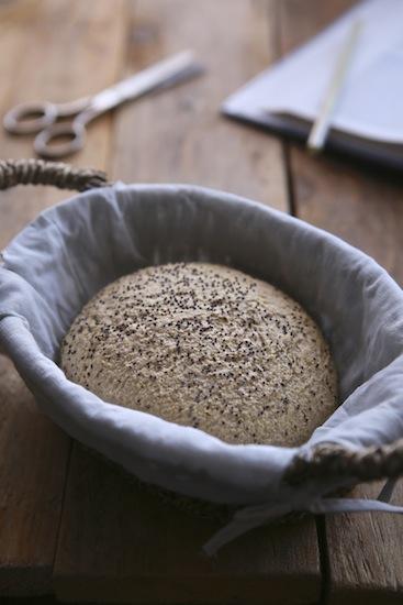 pane al mais in cestino da lievitazione