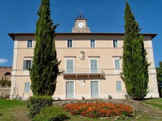 Una splendida location in un antico borgo in Toscana per un matrimonio fra passato, presente e futuro: Villa Certano