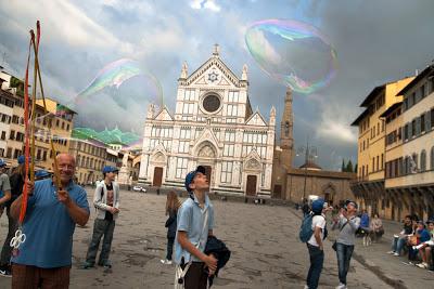 Il vostro matrimonio visto attraverso una magica bolla di sapone.