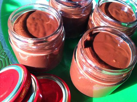 Crema cioccolatino fondente con mandorle e arancia