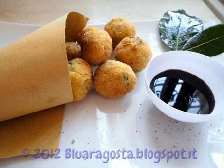 Quenelles (polpette) di pesce spada ai peperoni e salsa di soia