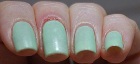 essence Floral Grunge #03 Grunge Me Tender