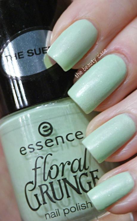 essence Floral Grunge #03 Grunge Me Tender