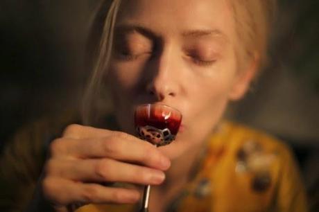 Only Lovers Left Alive (2013)