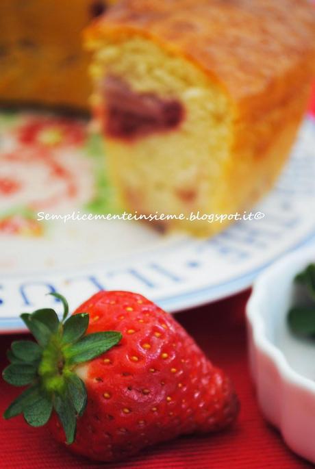 Ciambella soffice alle fragole