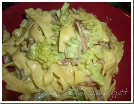 Tagliatelle senza glutine con panna, broccoli e speck (9)