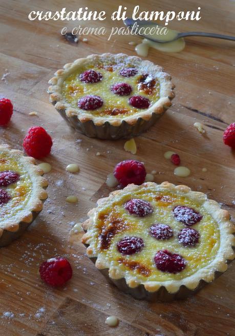 Crostatine di lamponi e crema pasticcera