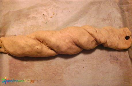 Pane dolce uvetta e noci con pasta madre Pane dolce uvetta e noci con pasta madre