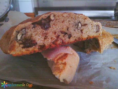 Pane dolce uvetta e noci con pasta madre Pane dolce uvetta e noci con pasta madre