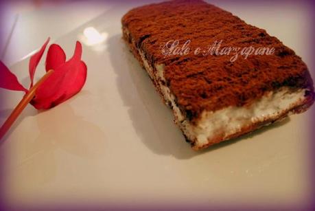 MATTONELLA CON BASE TIRAMISU'  FREDDI E CREMA MARSHMALLOW  FLUFF