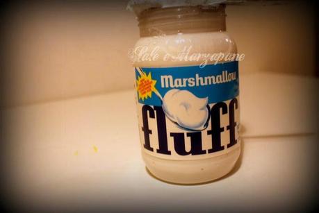 MATTONELLA CON BASE TIRAMISU'  FREDDI E CREMA MARSHMALLOW  FLUFF