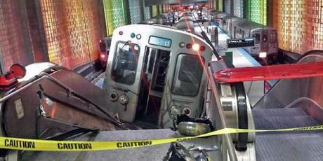 Chicago, trenta feriti nel deragliamento di un treno