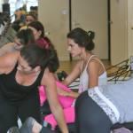 Alessandra Ambrosio, pilates in leggings rosa a Los Angeles 09