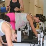 Alessandra Ambrosio, pilates in leggings rosa a Los Angeles 04