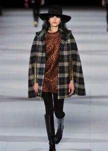 Paris Fashion Week febbraio 2014. Le novità dalla capitale francese. Saint Laurent sfilate AI 2014 2015 mamme a spillo