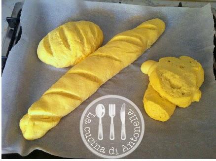 Pane misto con farina di mais e lievito madre