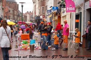 Anche se piove bisogna partecipare al Koningsdag e indossare qualcosa di arancione!