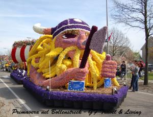 Il carro dei Vichinghi al Bloemencorso 2012