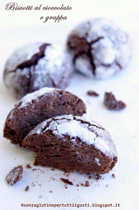 Biscotti al cioccolato fondente e grappa: la festa dei sensi!