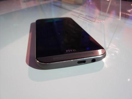 avanti htc one m8 600x450 HTC One (M8): nuovi video ufficiali su Ufocus e Duo cam news  ultrapixel ufocus htc one m8 htc duo cam 