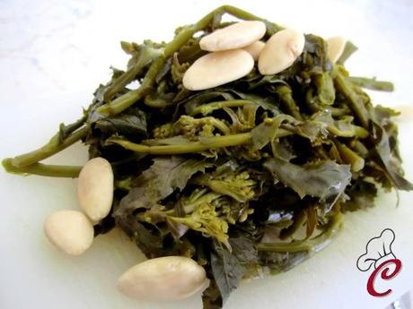 Gratin di avena con cime, pere e mandorle: un bottino che arricchisce lo spirito e il palato