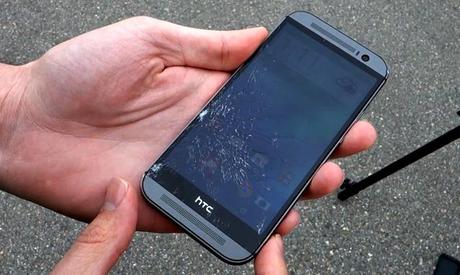 T7PAGzC Tempo di drop test ESTREMO per HTC One M8 (2 VIDEO !!)