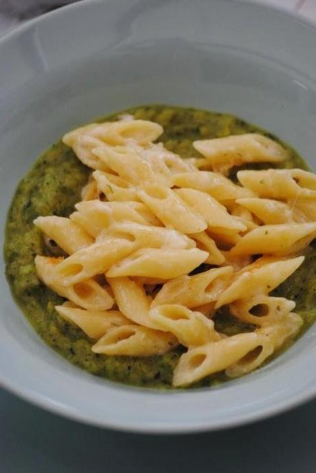 Penne alla casottina con pesto di zucchine