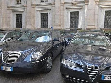 auto blu ok Renzi: 151Auto blu in vendita su Ebay. Ecco dove trovarle!