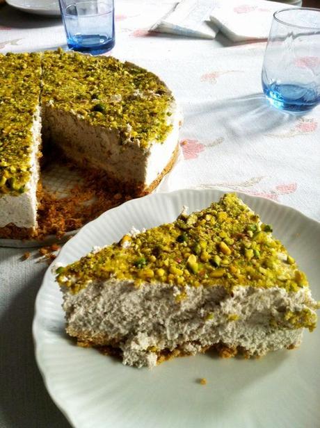 TORTA FREDDA BANANA, COCCO E PISTACCHIO