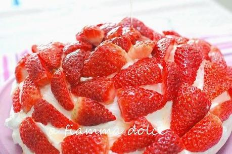 Pavlova alle fragole